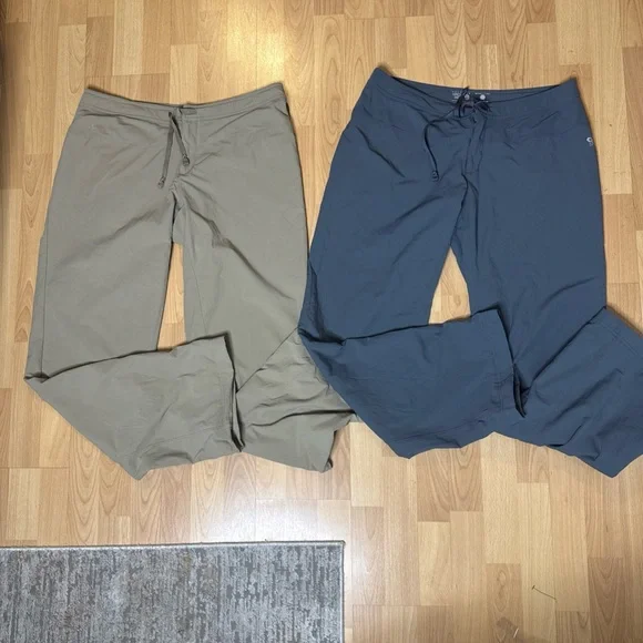 Mountain Hardwear Women's Pants in Tan and Blue - Picture 1 of 7